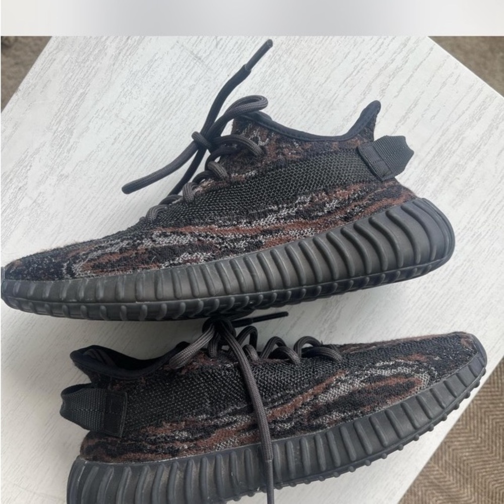 Size 6 women/ size 5 men Yeezys. Cutest pair!